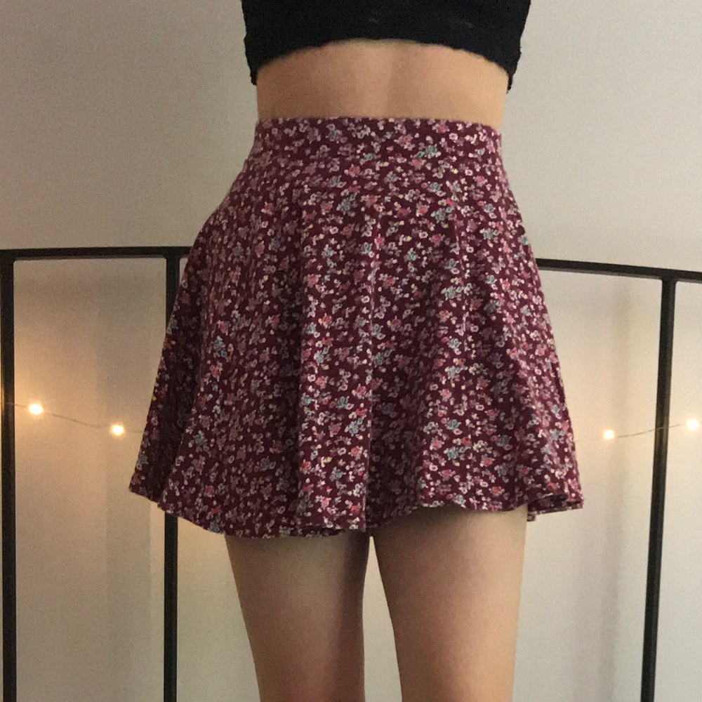 Maroon Flower Pattern SO Skater Skirt